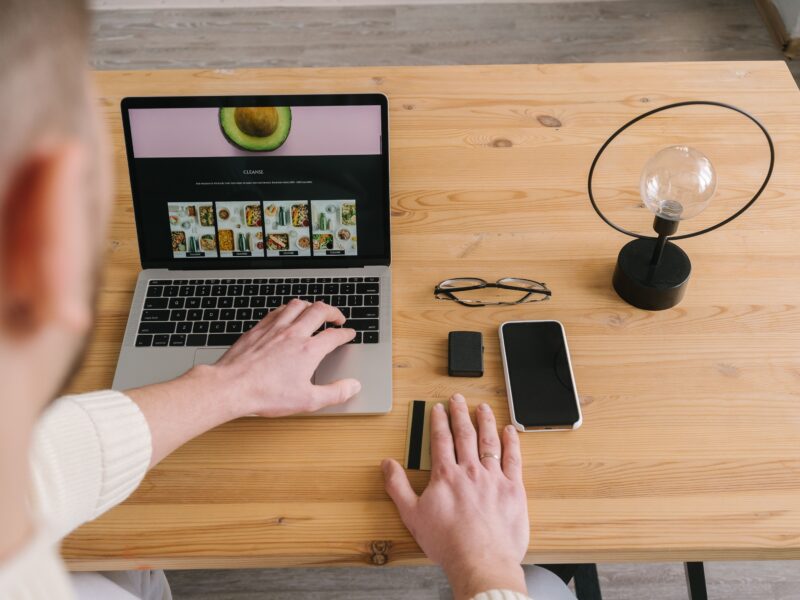 Montar la web de tu PYME en 2026: guía real paso a paso